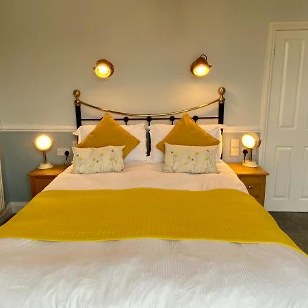Sunny Bank Guest House Tenby Dış mekan fotoğraf