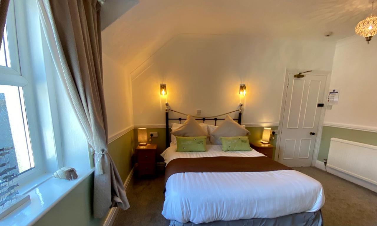 Sunny Bank Guest House Tenby Dış mekan fotoğraf